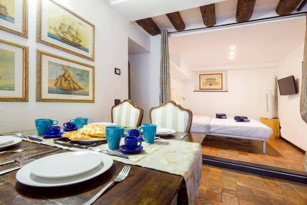 Loft Nel Cuore Del Centro Storico Acquario 3 Min. Apartment *